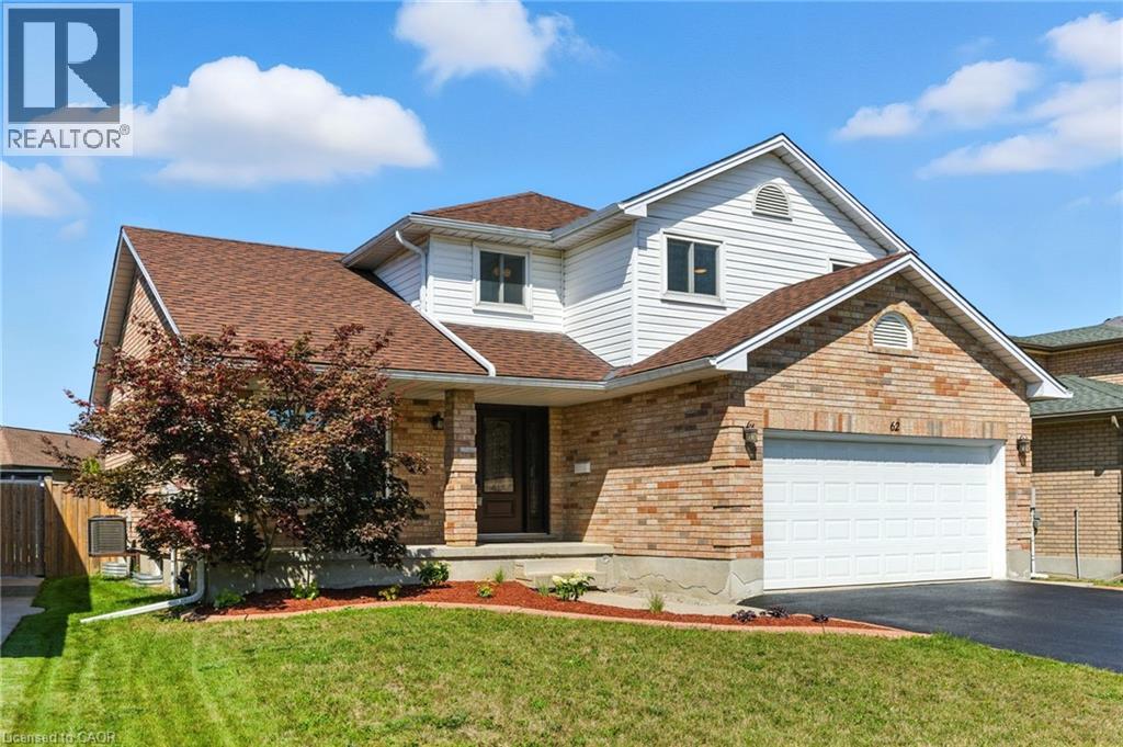 Photo 3 of 62 Zeller Drive, Kitchener ON
