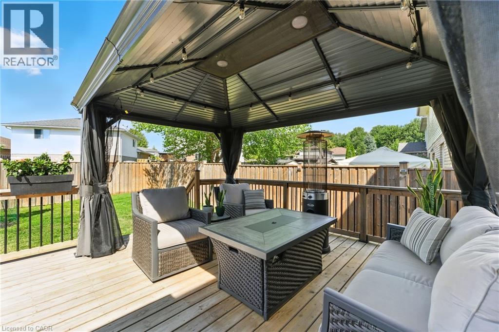 Photo 39 of 62 Zeller Drive, Kitchener ON