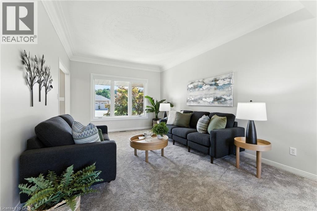 Photo 9 of 62 Zeller Drive, Kitchener ON