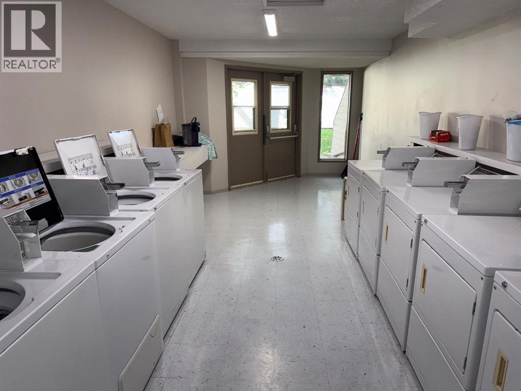 Photo 8 of 210 855 Columbia Boulevard W, Lethbridge AB
