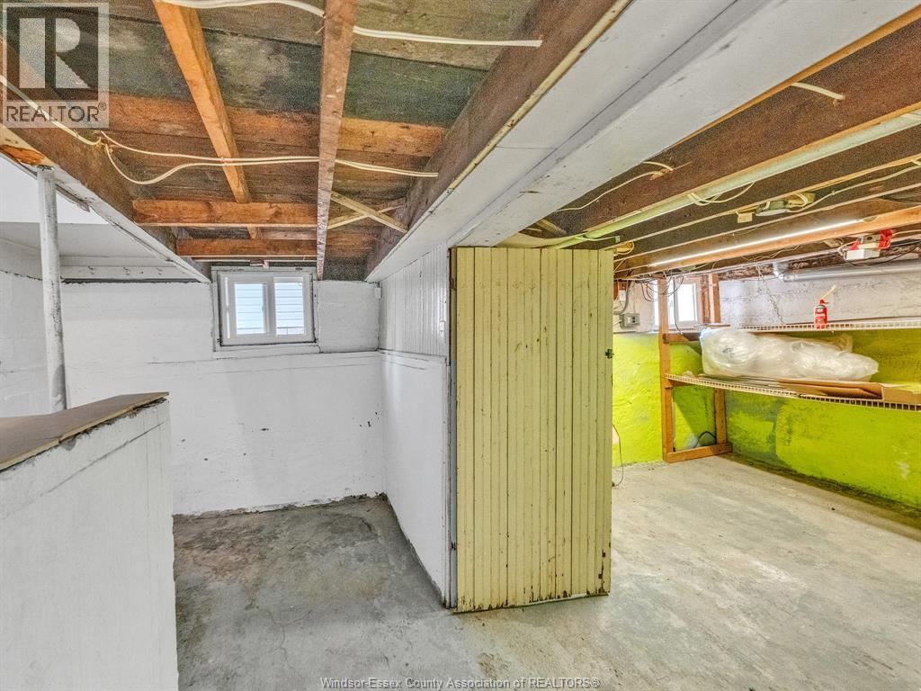 Photo 17 of 364 Crawford Avenue, Windsor ON
