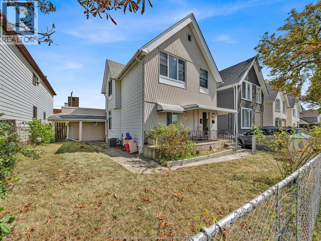 Photo 3 of 364 Crawford Avenue, Windsor ON