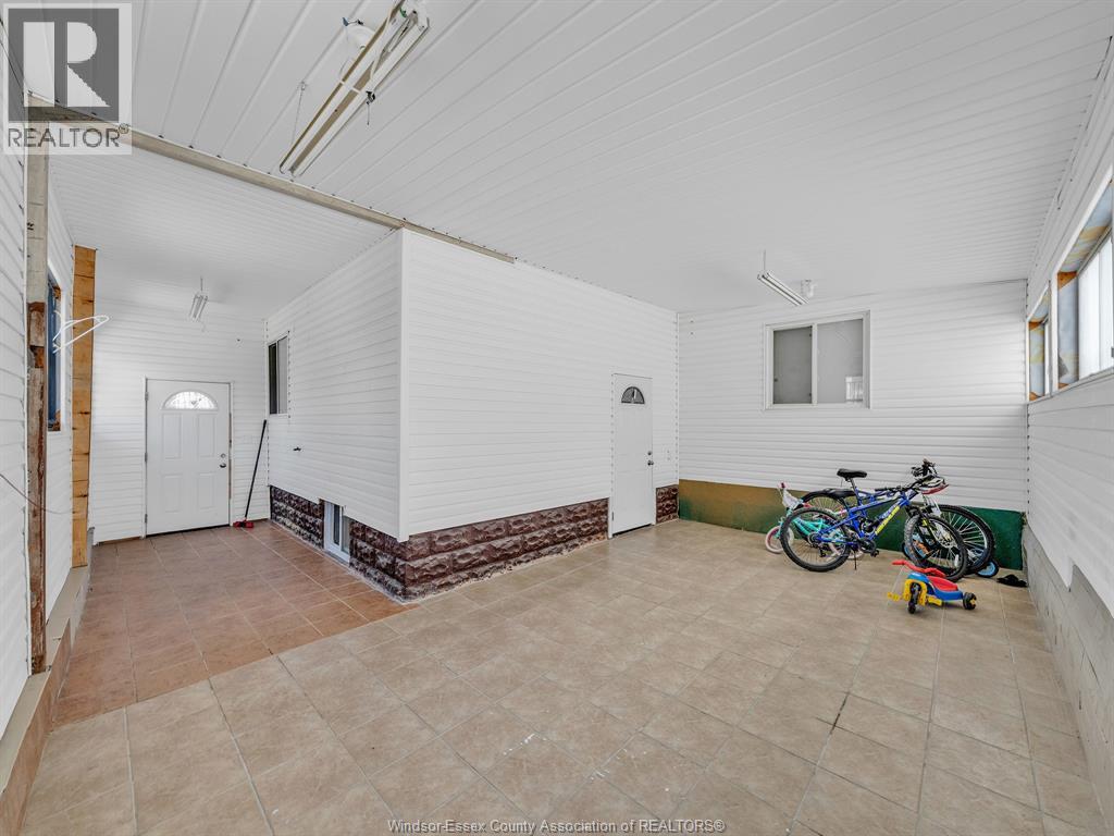 Photo 24 of 364 Crawford Avenue, Windsor ON