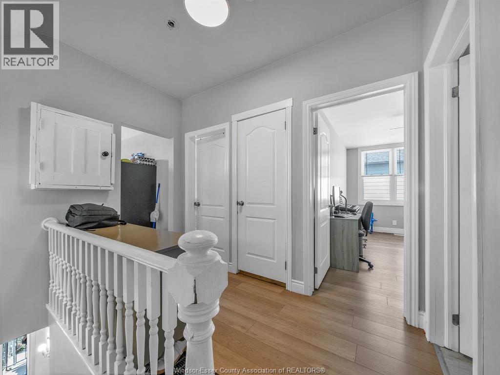 Photo 28 of 364 Crawford Avenue, Windsor ON