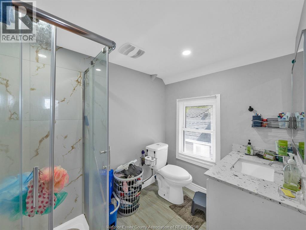Photo 29 of 364 Crawford Avenue, Windsor ON