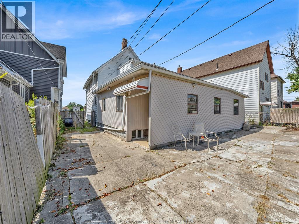 Photo 41 of 364 Crawford Avenue, Windsor ON