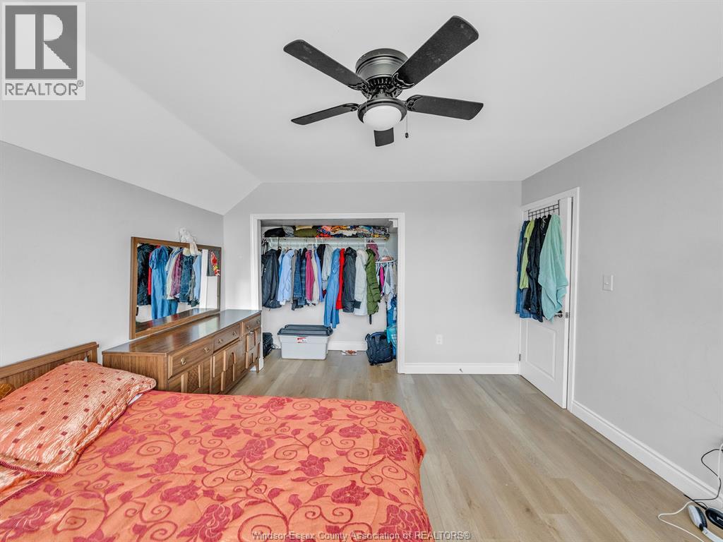 Photo 35 of 364 Crawford Avenue, Windsor ON