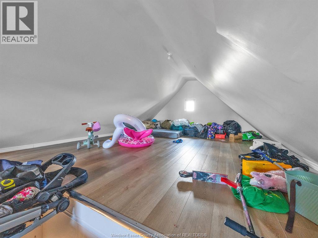Photo 37 of 364 Crawford Avenue, Windsor ON