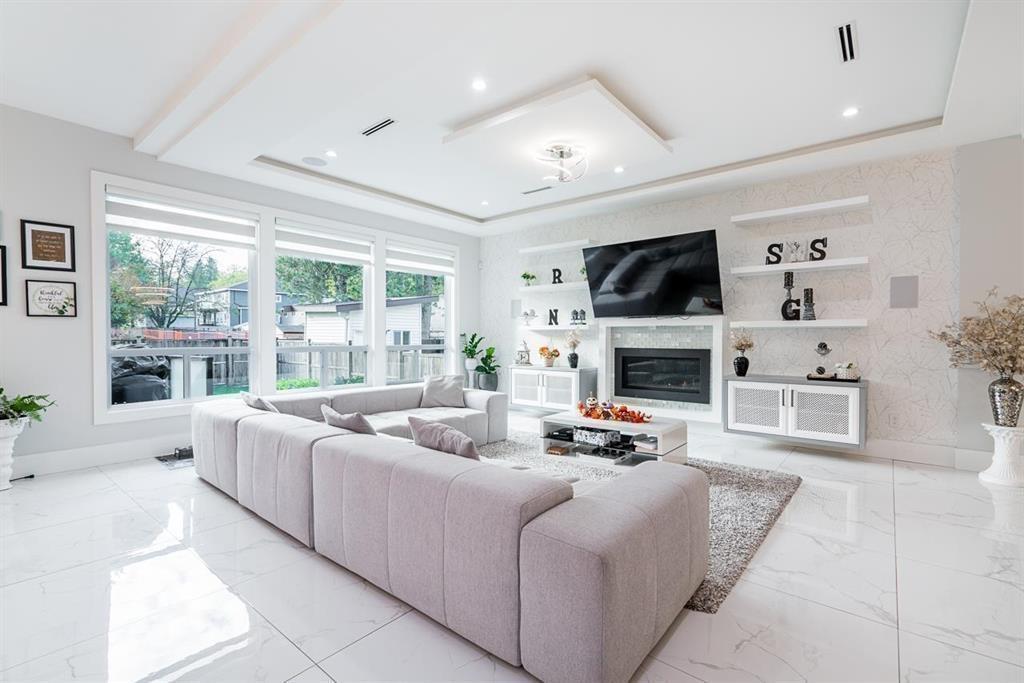 Photo 9 of 8821 Queen Mary Boulevard, Surrey BC