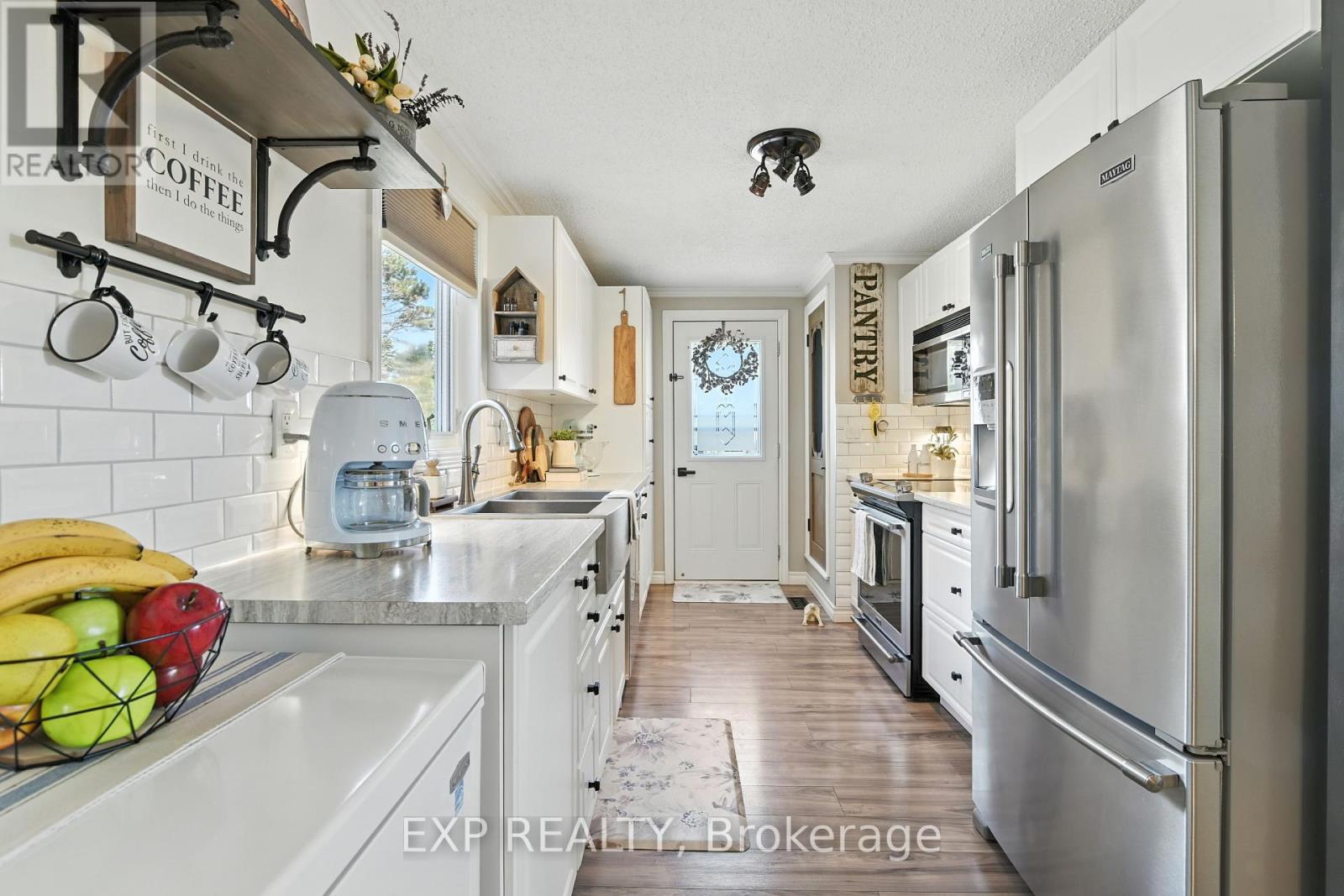 Photo 10 of 44 Bluffs Road, Clarington ON