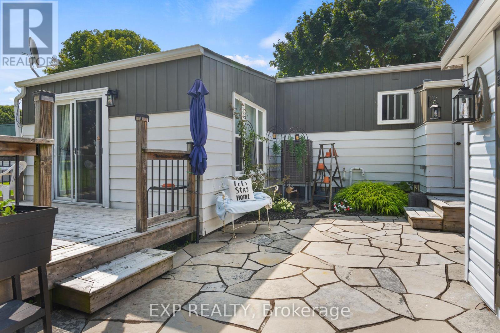 Photo 25 of 44 Bluffs Road, Clarington ON