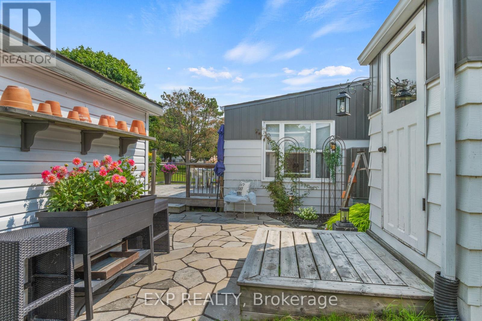 Photo 29 of 44 Bluffs Road, Clarington ON