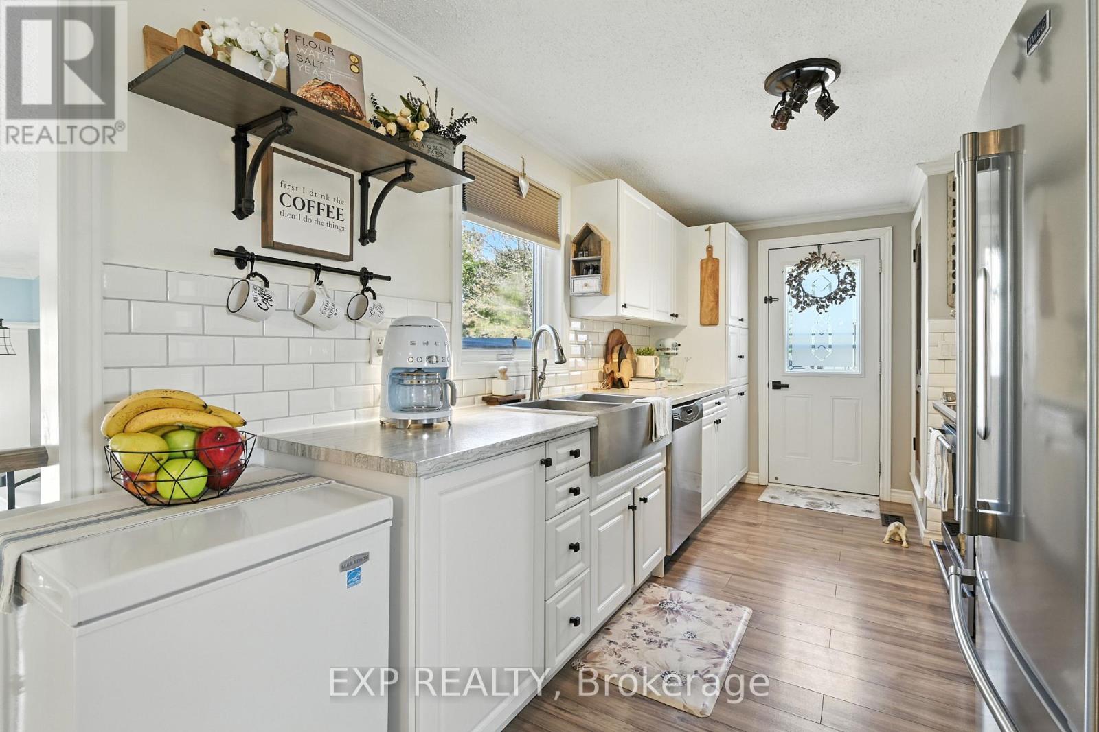 Photo 9 of 44 Bluffs Road, Clarington ON