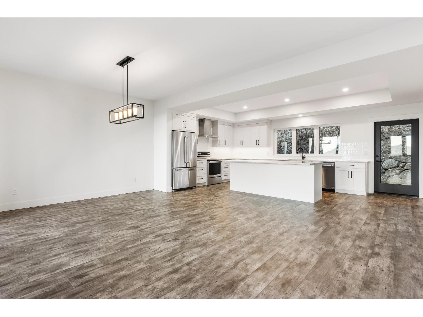 Photo 7 of 5504 Maclachlan Place Promontory, Chilliwack BC