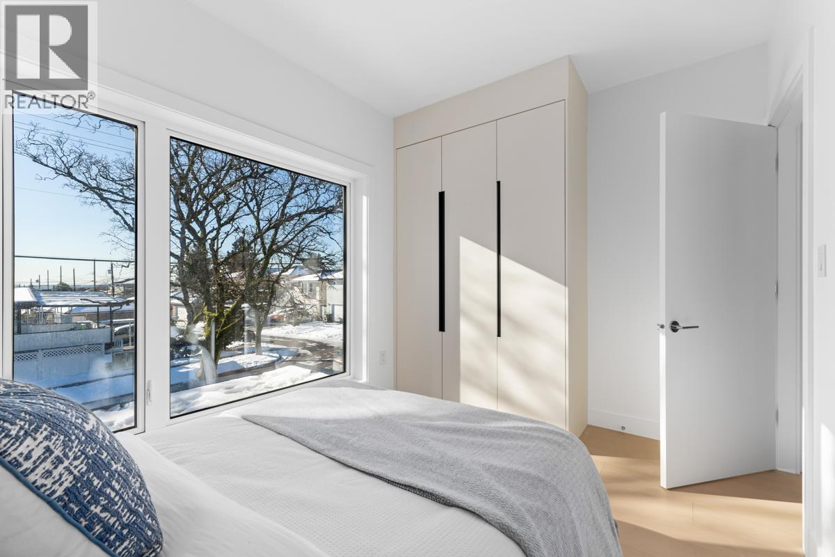Photo 11 of 1 1315 W 64th Avenue, Vancouver BC