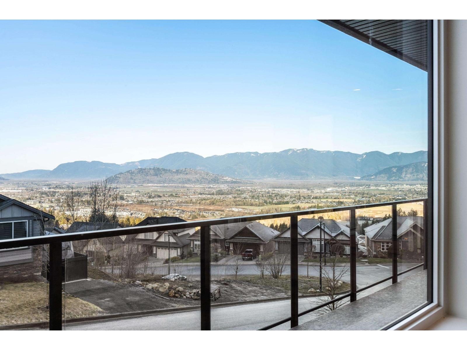 Photo 9 of 5504 Maclachlan Place Promontory, Chilliwack BC