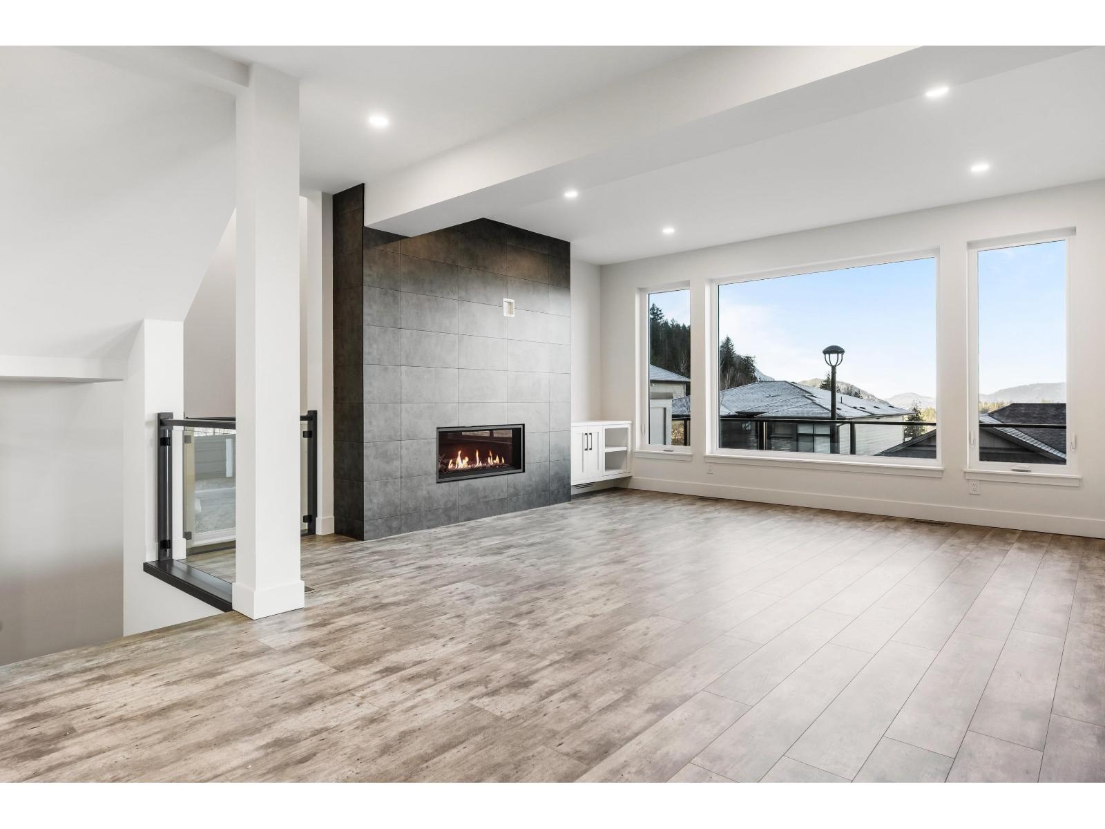 Photo 3 of 5504 Maclachlan Place Promontory, Chilliwack BC