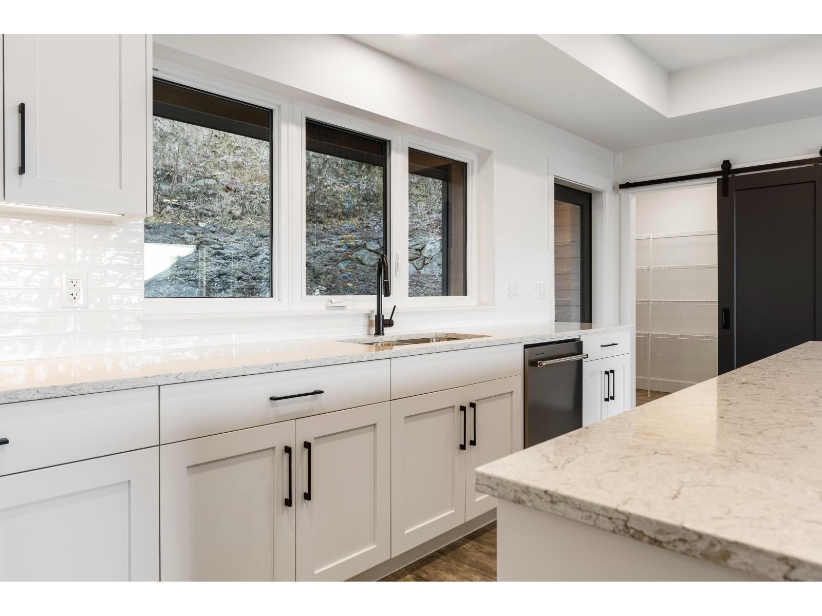 Photo 12 of 5504 Maclachlan Place Promontory, Chilliwack BC