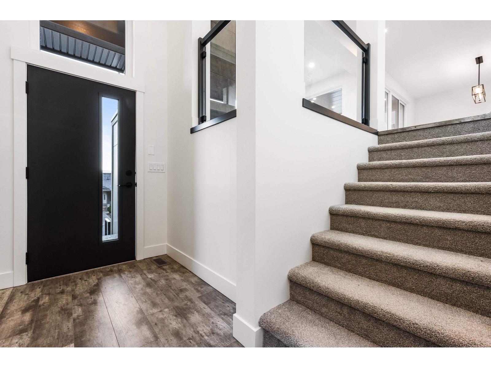 Photo 2 of 5504 Maclachlan Place Promontory, Chilliwack BC