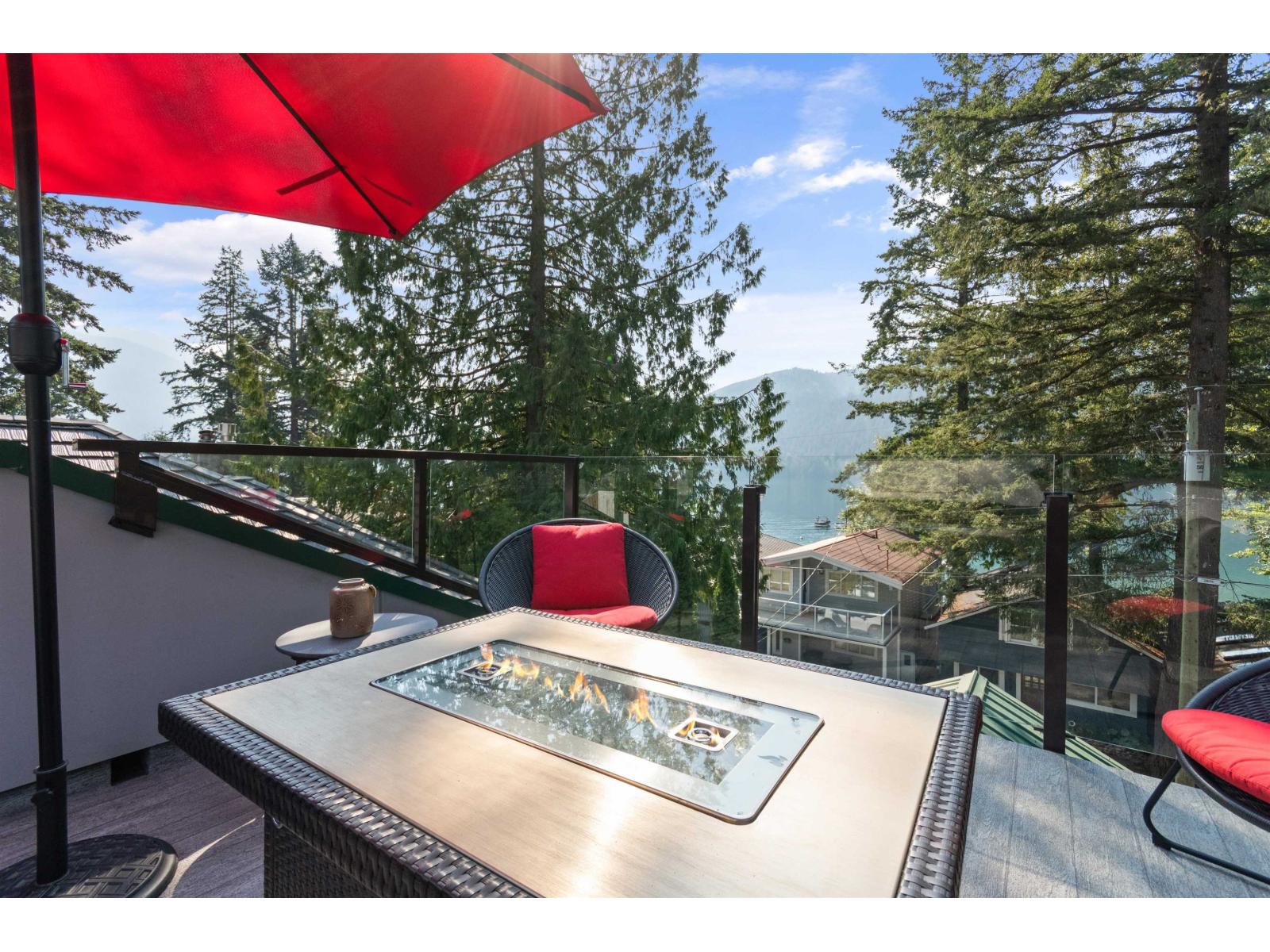 Photo 9 of 262 First Avenue Cultus Lake North, Cultus Lake BC