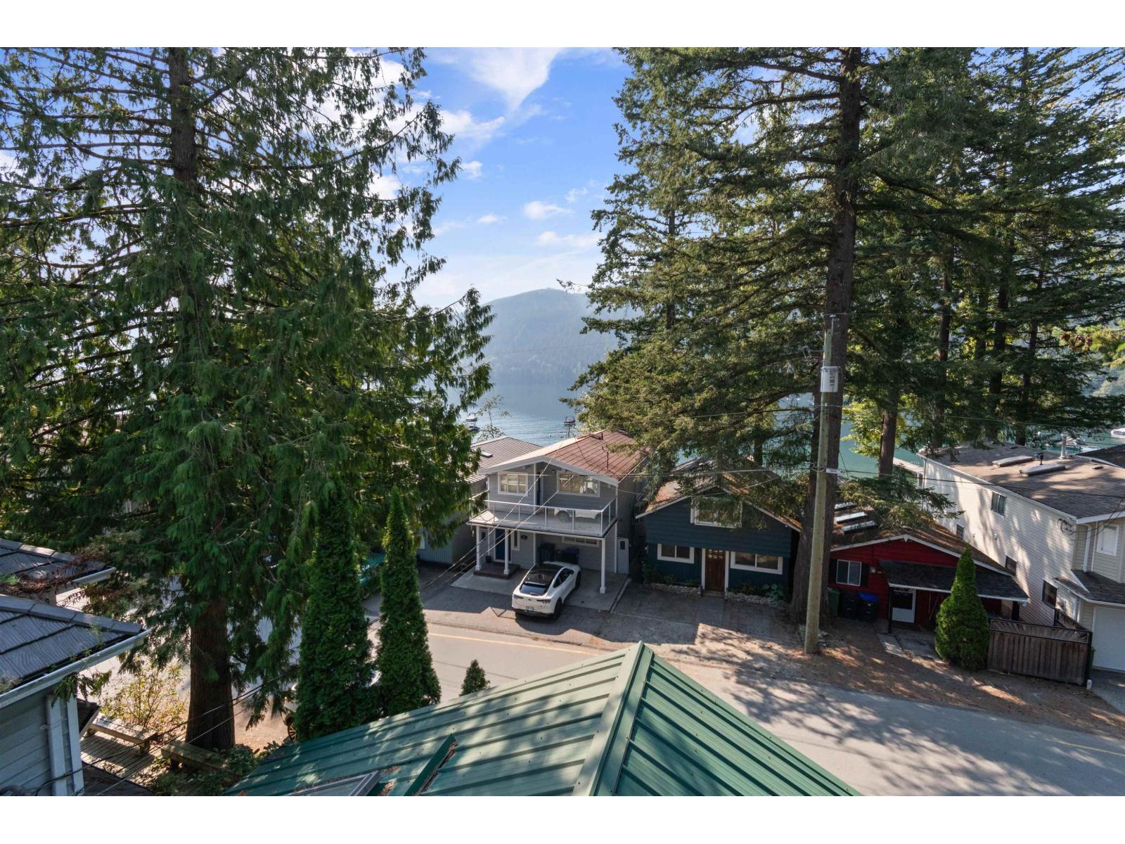 Photo 6 of 262 First Avenue Cultus Lake North, Cultus Lake BC