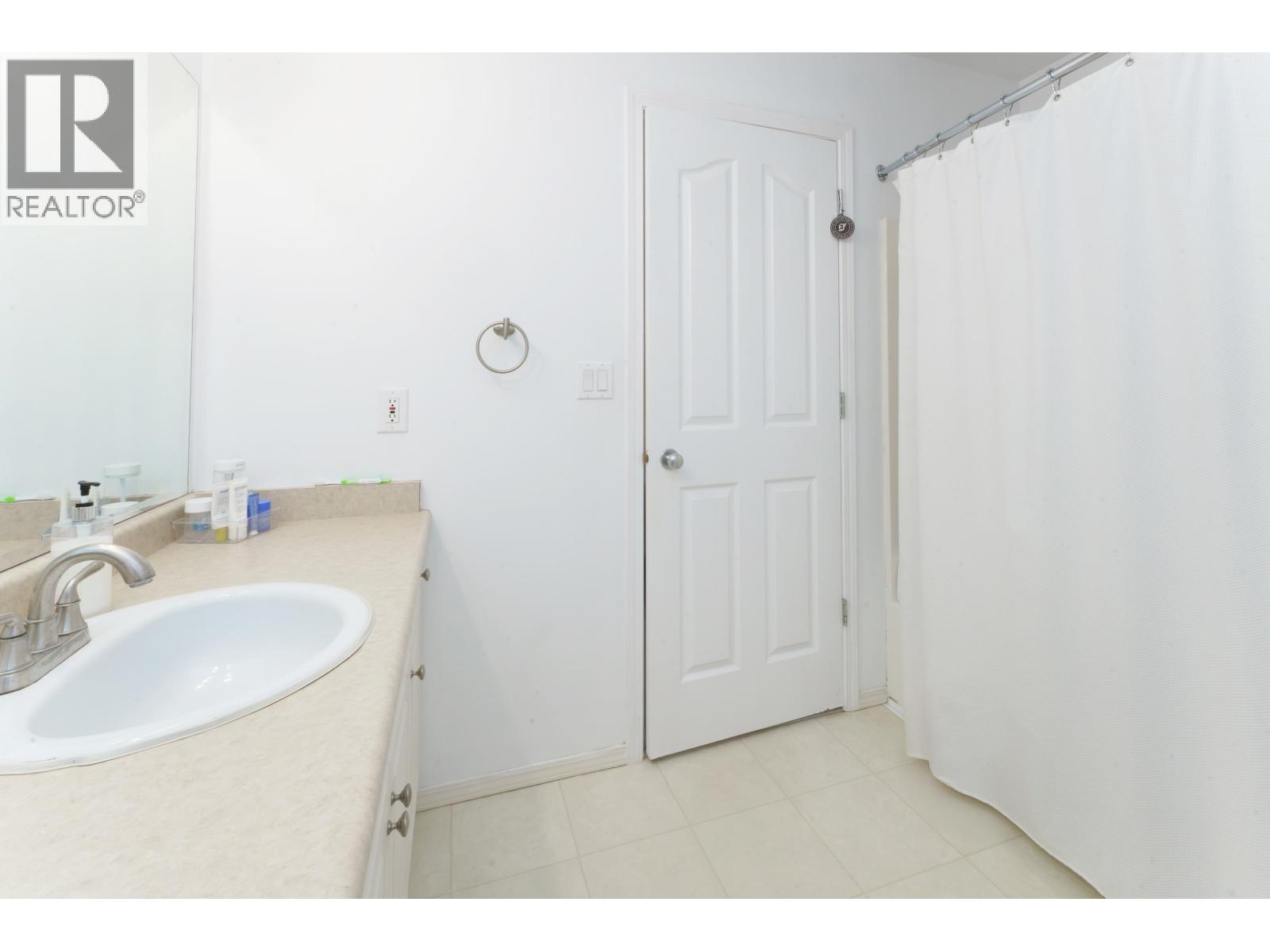 Photo 23 of 24386 101 Avenue, Maple Ridge BC