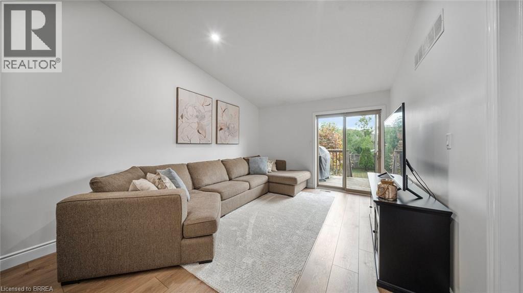 Photo 16 of 12 Steed Court, Brantford ON