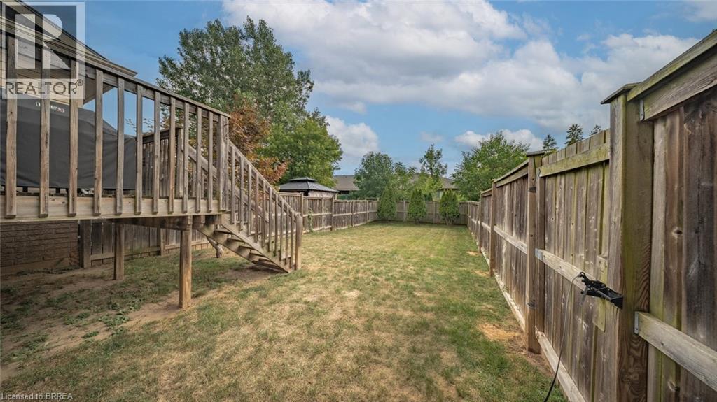 Photo 28 of 12 Steed Court, Brantford ON