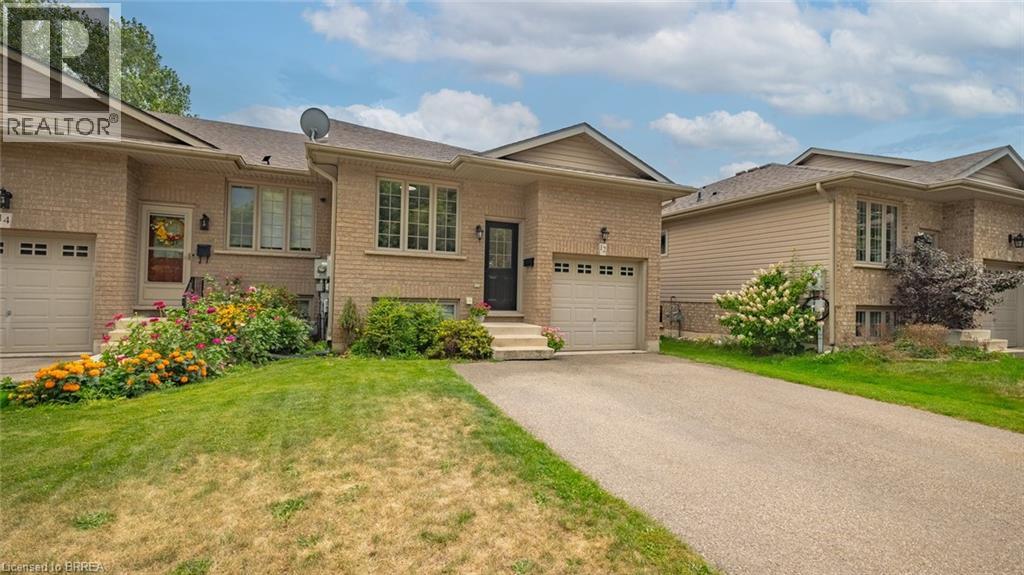 Photo 36 of 12 Steed Court, Brantford ON