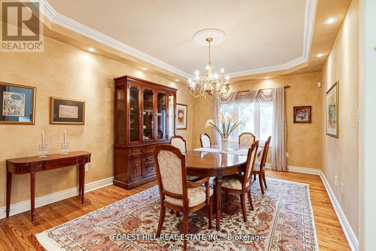Photo 10 of 66 Sanibel Crescent, Vaughan ON
