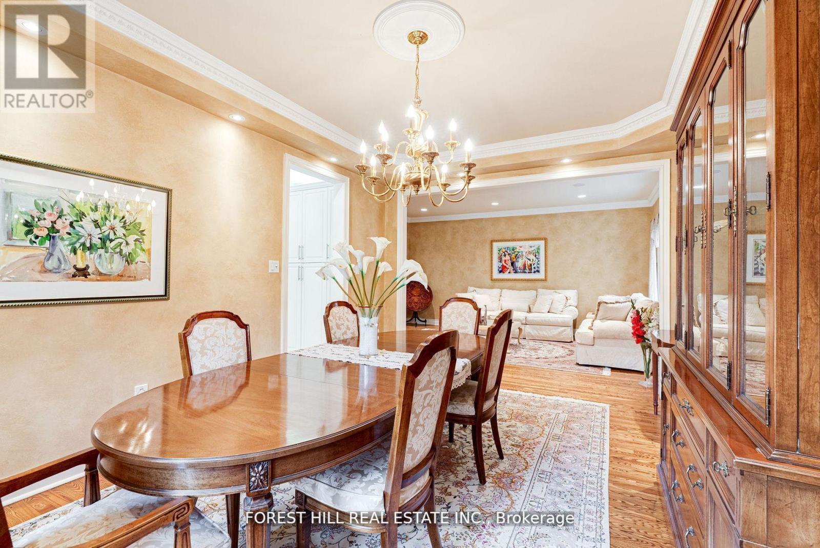 Photo 11 of 66 Sanibel Crescent, Vaughan ON