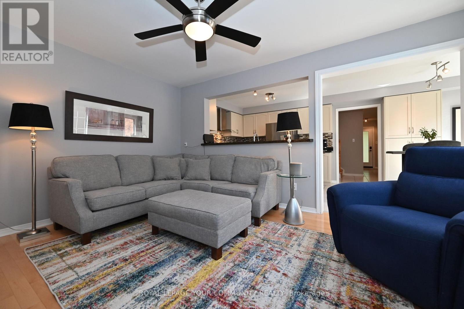 Photo 16 of 79 Mugford Rd, Aurora ON