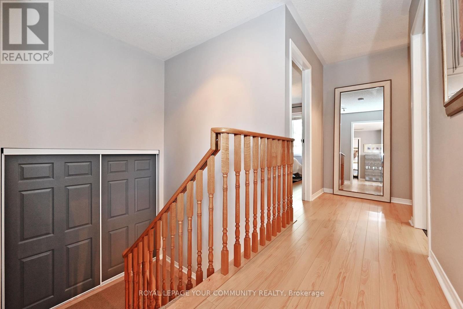 Photo 19 of 79 Mugford Rd, Aurora ON