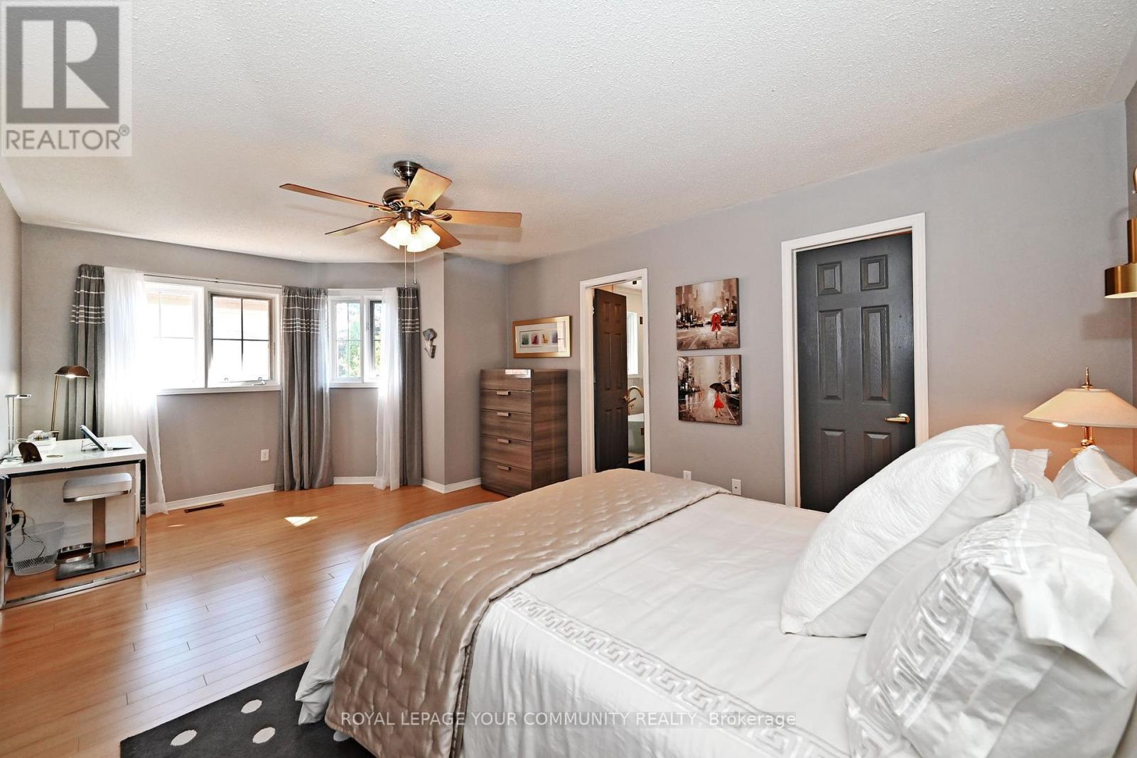 Photo 21 of 79 Mugford Rd, Aurora ON