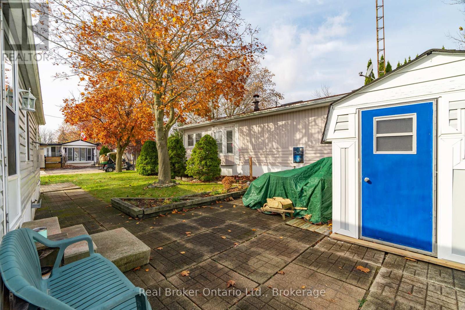 Photo 26 of 524 Poplar Place, Centre Wellington ON