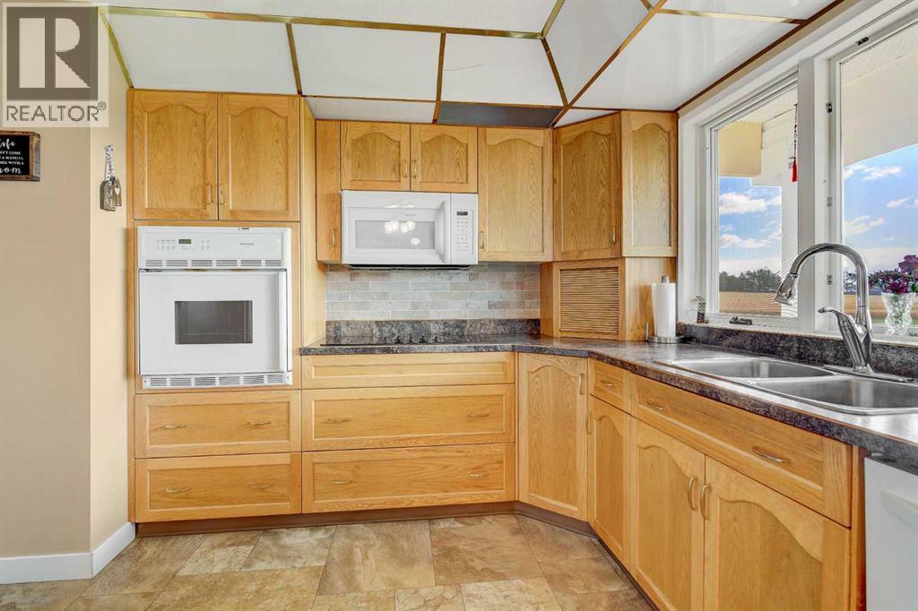 Photo 8 of 103048 725 Township, Rural Grande Prairie No 1 County Of AB