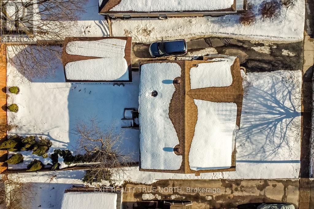 Photo 24 of 50 Marion Crescent, Barrie ON