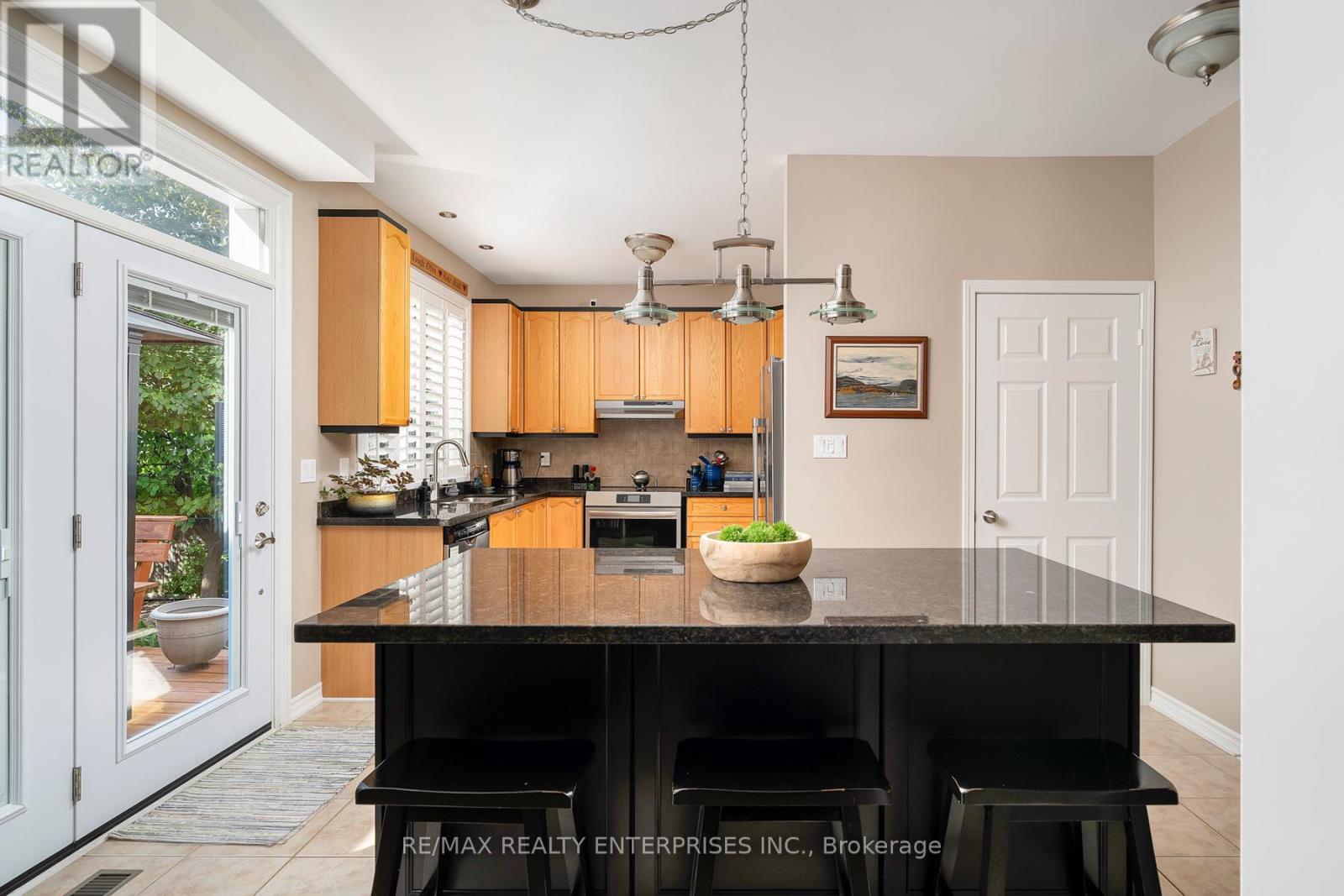 Photo 10 of 3941 Angus Walk, Mississauga ON