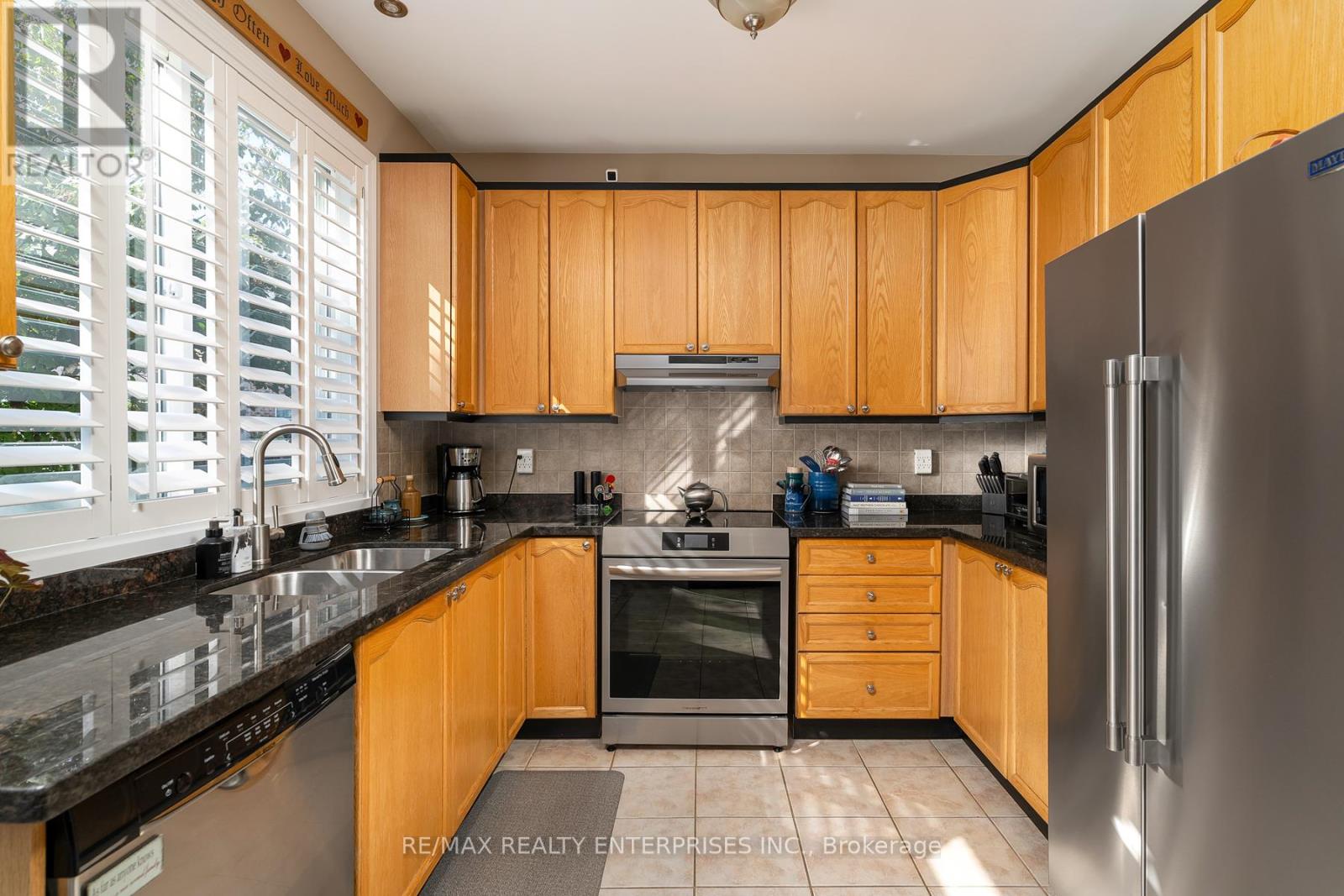 Photo 11 of 3941 Angus Walk, Mississauga ON