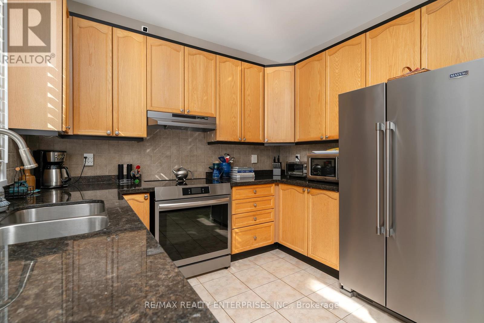 Photo 12 of 3941 Angus Walk, Mississauga ON