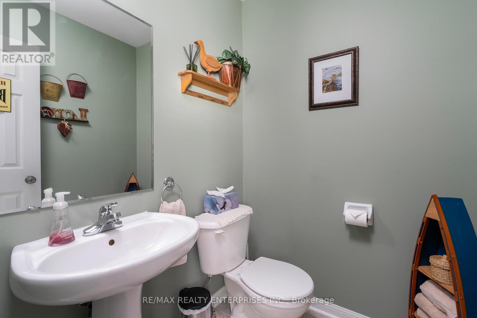 Photo 16 of 3941 Angus Walk, Mississauga ON