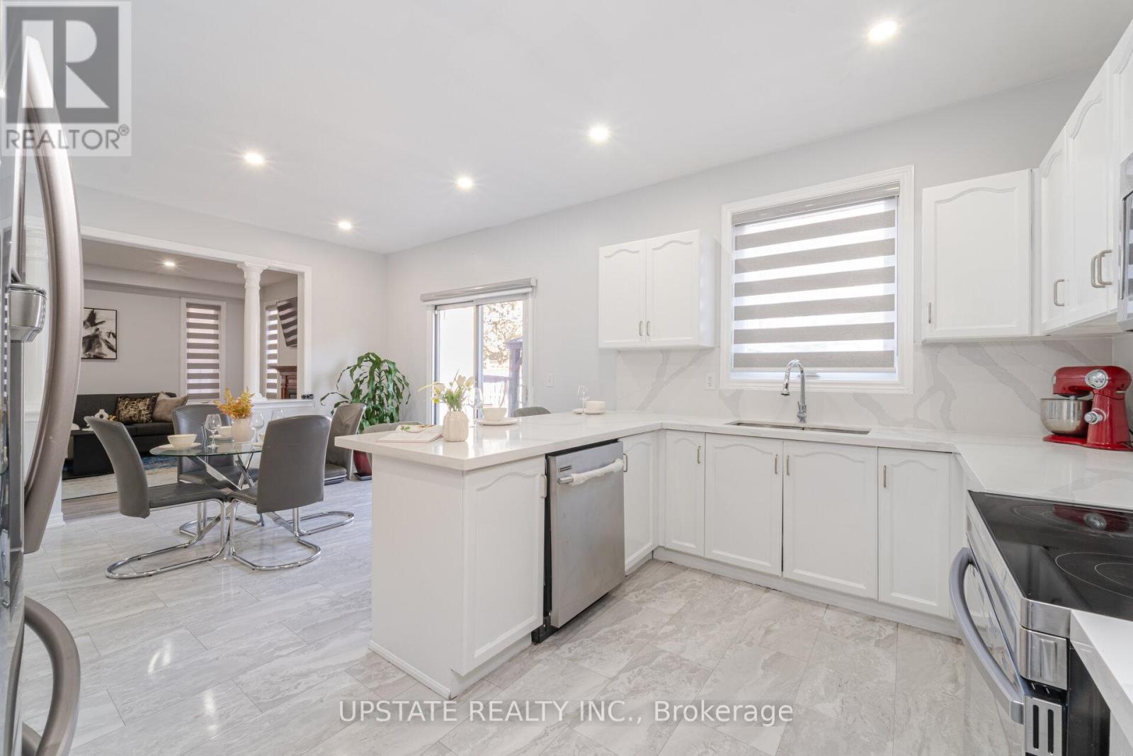 Photo 18 of 7 Millsborough Road, Brampton ON