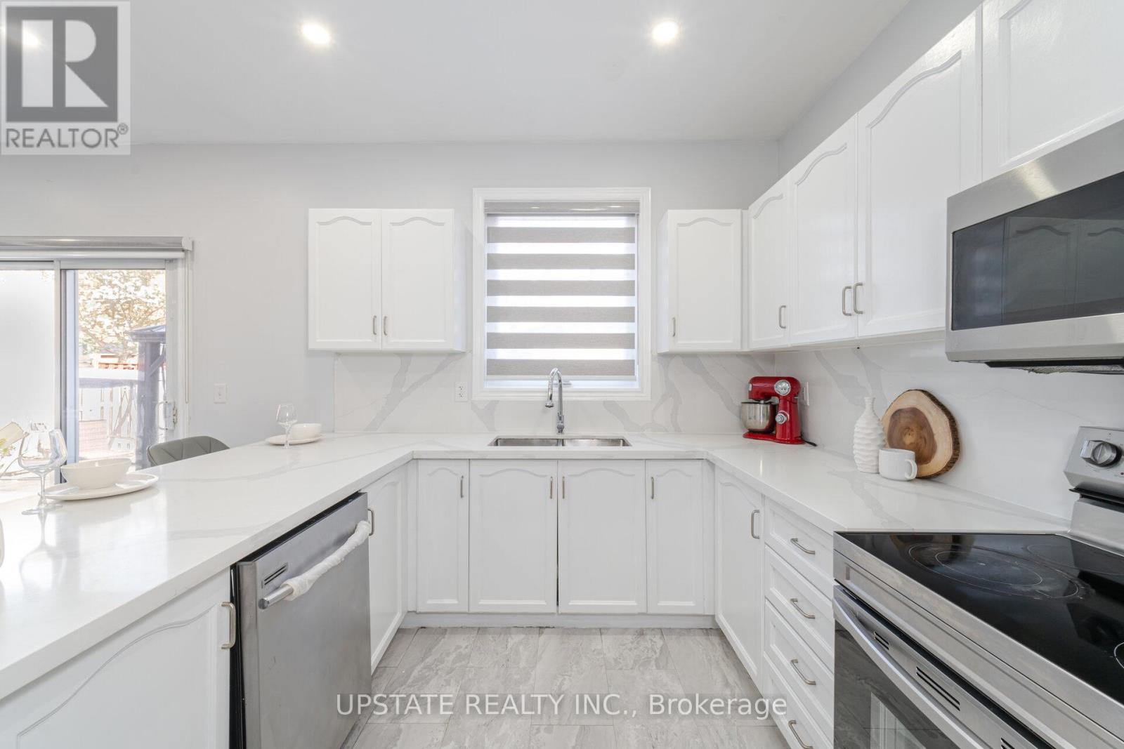 Photo 19 of 7 Millsborough Road, Brampton ON