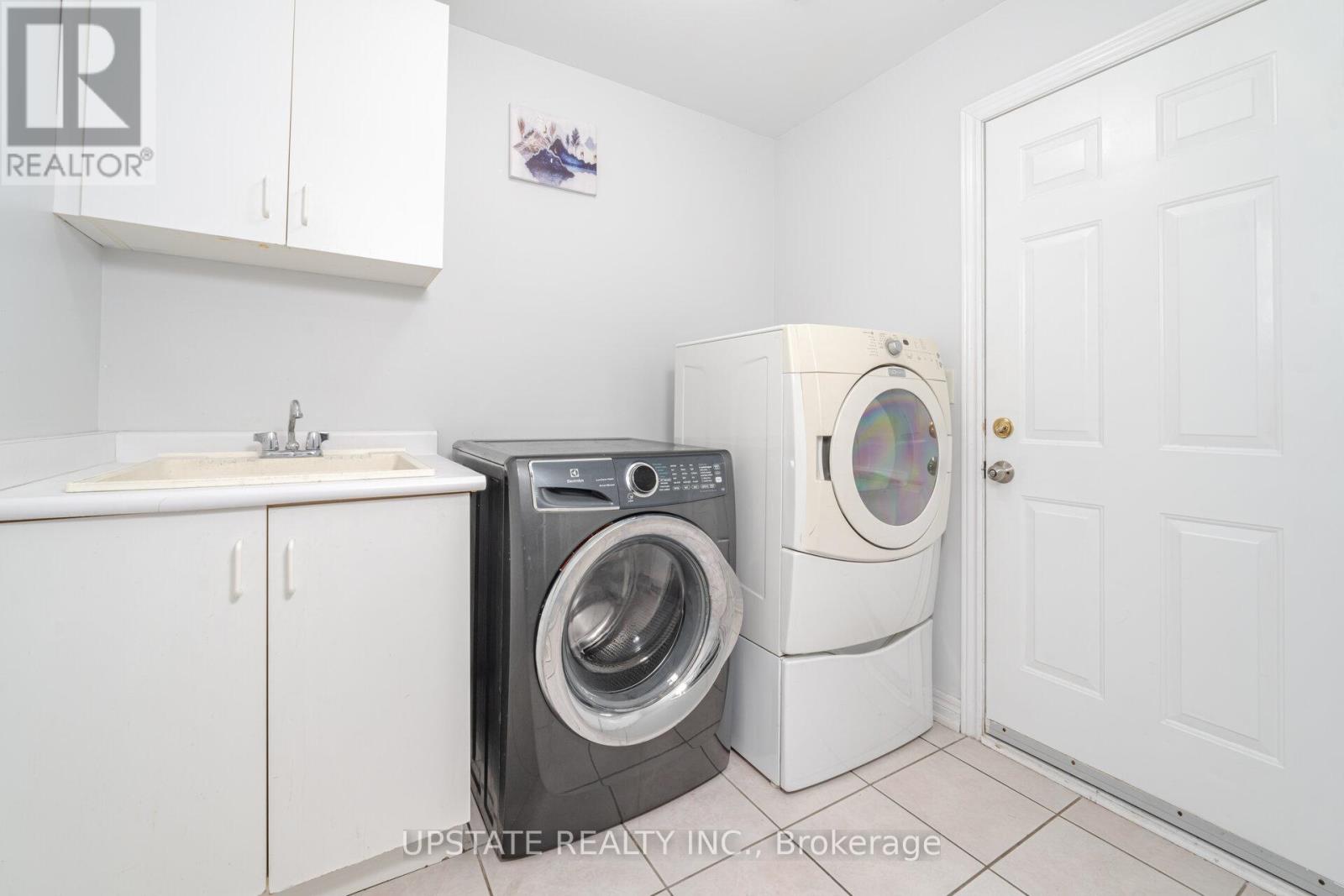 Photo 22 of 7 Millsborough Road, Brampton ON