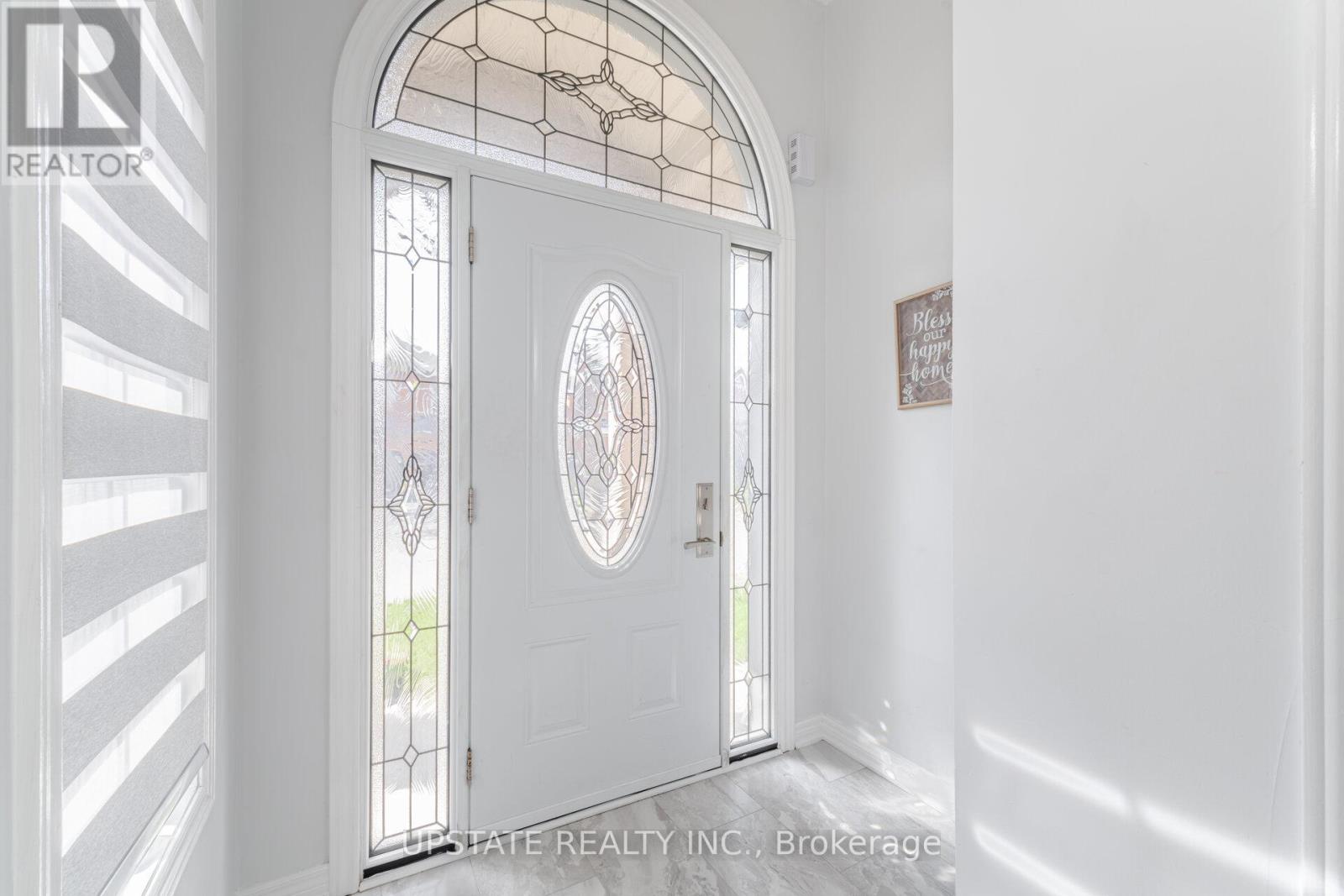 Photo 3 of 7 Millsborough Road, Brampton ON