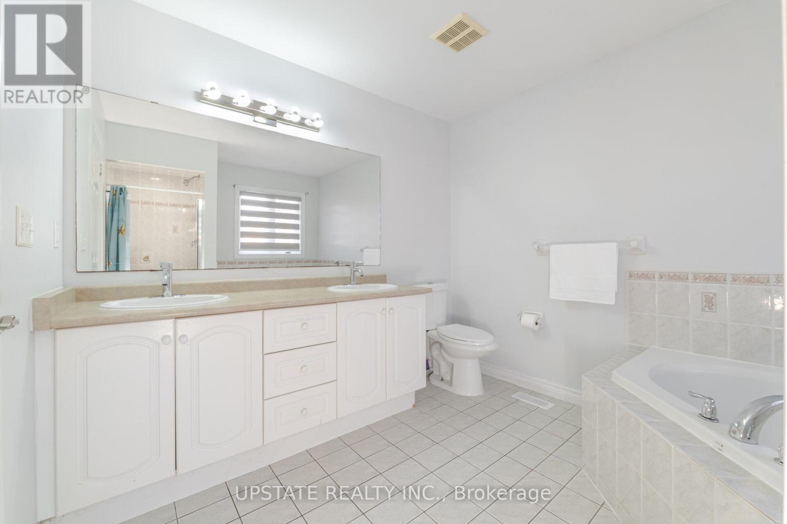 Photo 32 of 7 Millsborough Road, Brampton ON