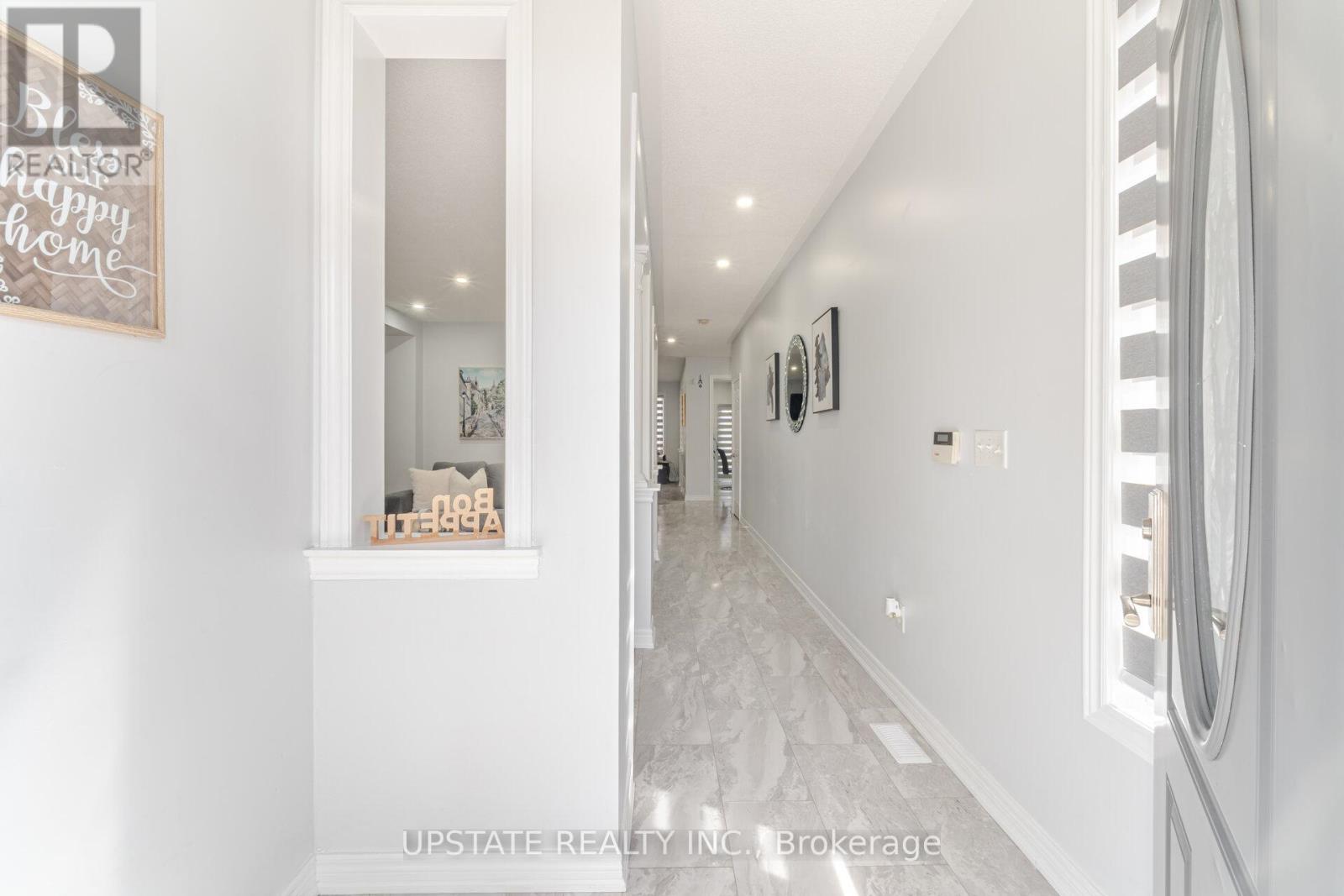 Photo 4 of 7 Millsborough Road, Brampton ON