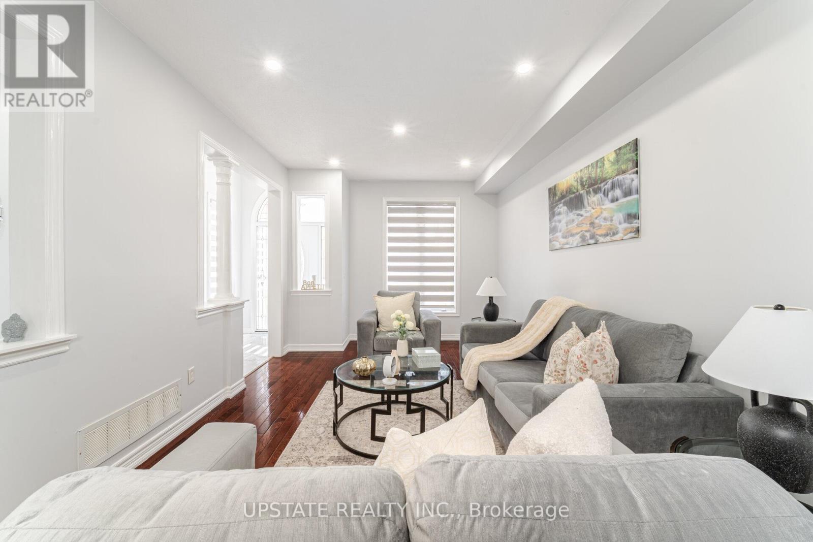 Photo 6 of 7 Millsborough Road, Brampton ON