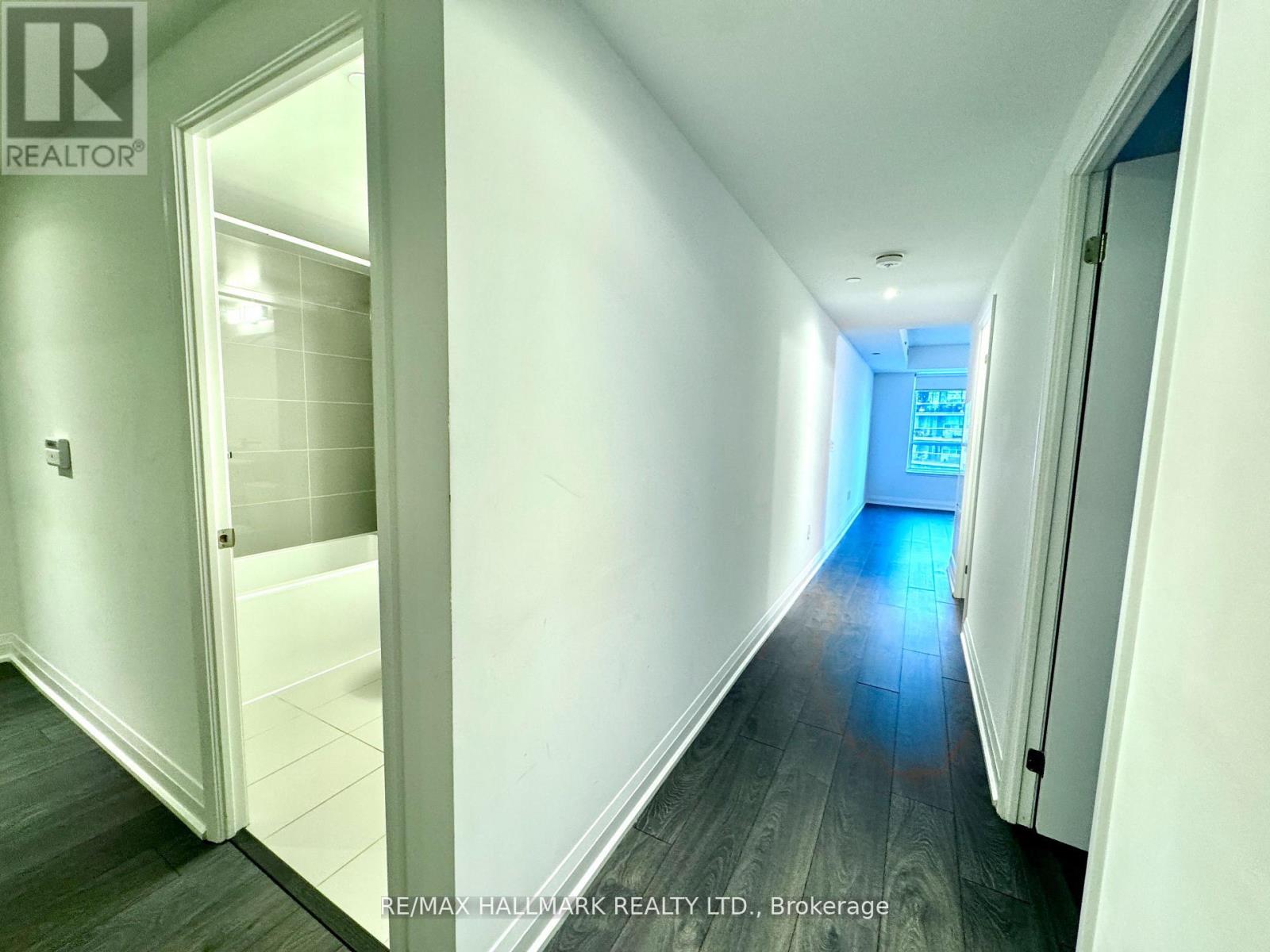 Photo 14 of 545 26 Gibbs Road, Toronto ON