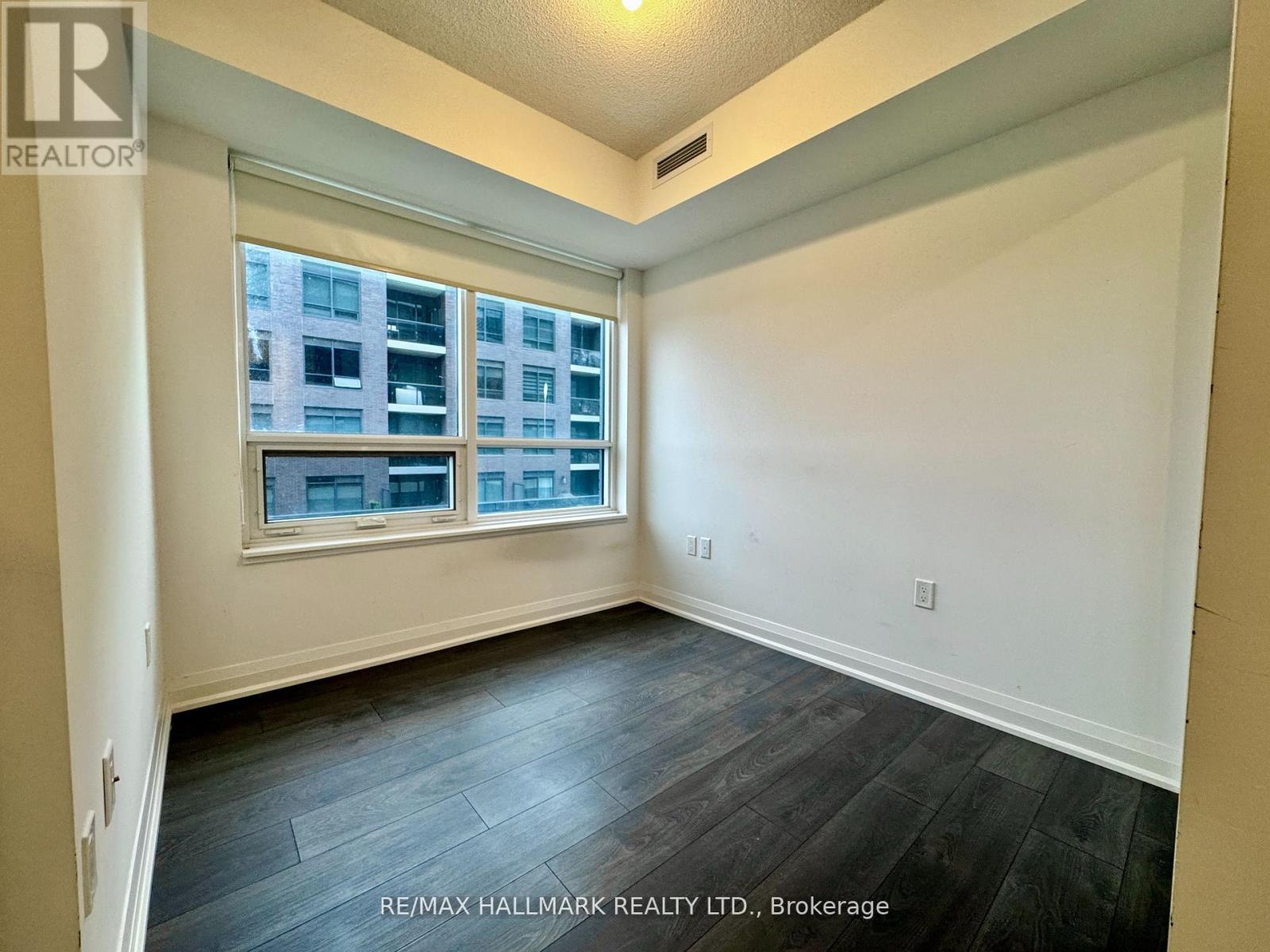 Photo 16 of 545 26 Gibbs Road, Toronto ON